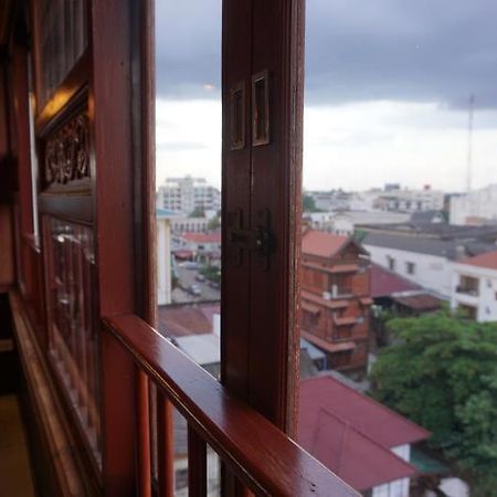 Manorom Boutique Hotel เวียงจันทน์ ภายนอก รูปภาพ