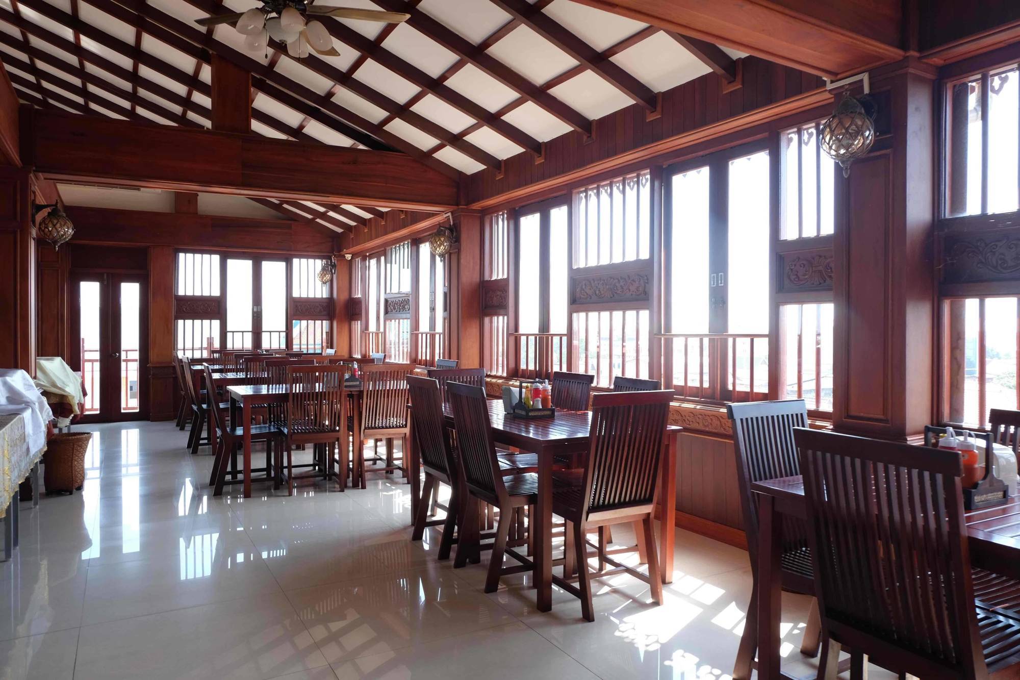 Manorom Boutique Hotel เวียงจันทน์ ภายนอก รูปภาพ