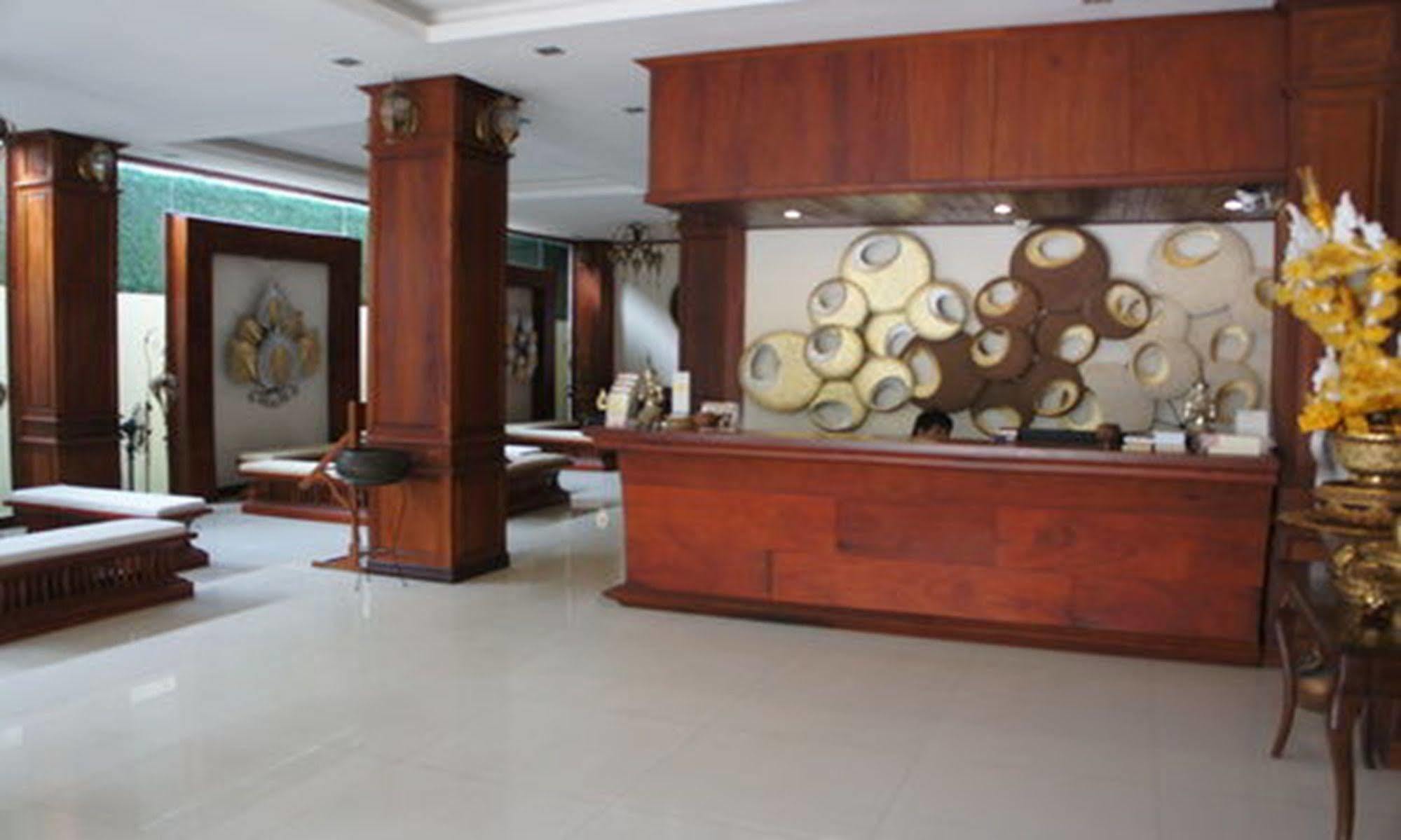 Manorom Boutique Hotel เวียงจันทน์ ภายนอก รูปภาพ
